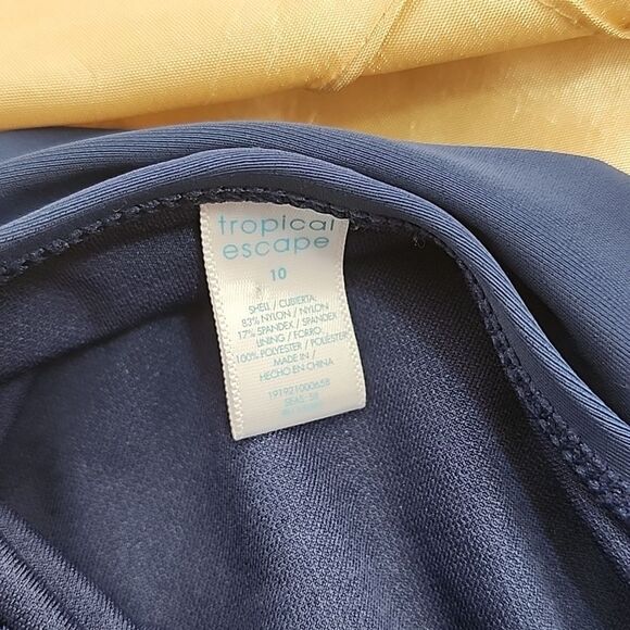 Tropical Escape Women's Swim Top in Navy Blue - Picture 3 of 4